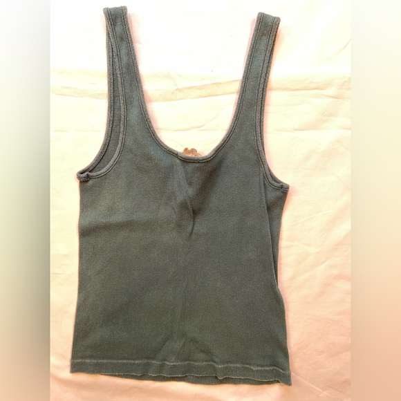 Brandy Melville‎ green tank top o/s but very small - Picture 5 of 5